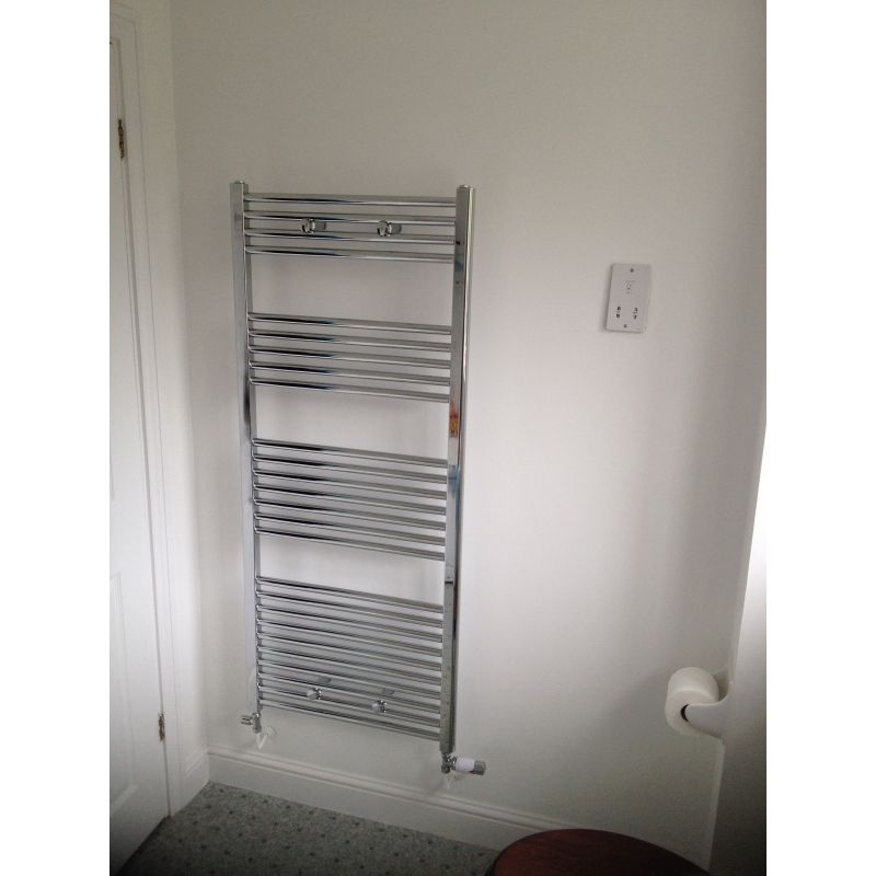 600mm (w) x 1400mm (h) Straight Chrome Heated Towel Rail