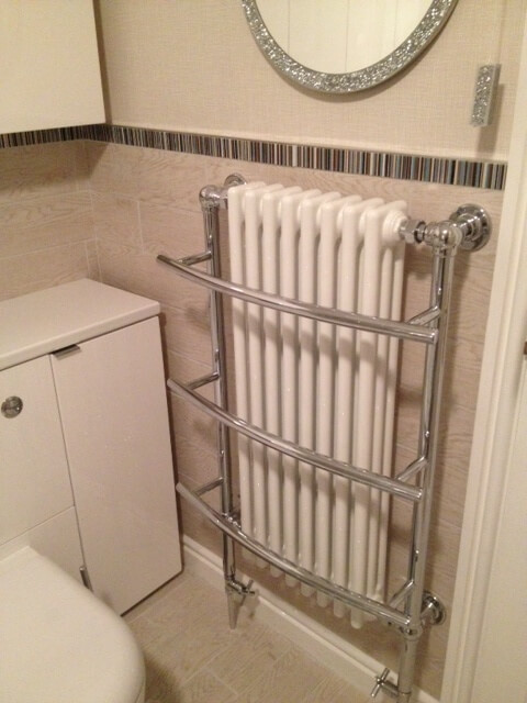 635mm w x 1000mm h Tranmere Traditional Towel Rail